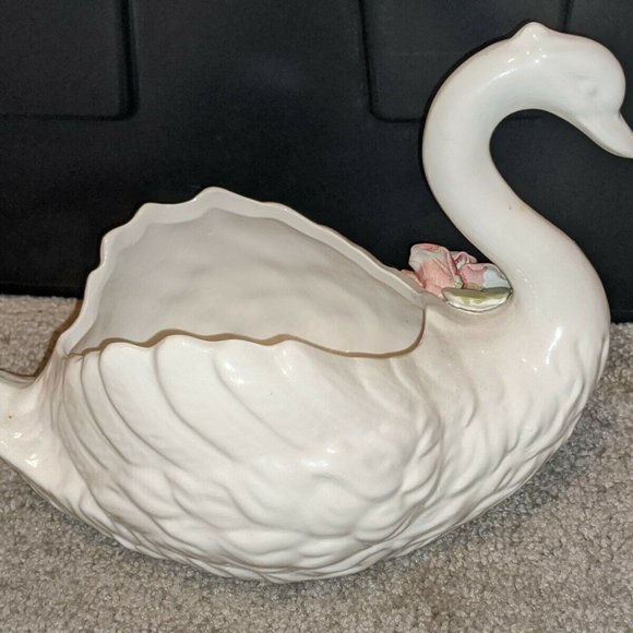 Capodimonte Rose Swan Centerpiece Planter Figure